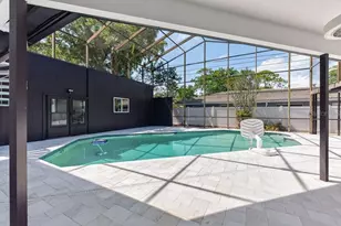 1461 87th Ave N, Saint Petersburg, FL 33702 - Photo 2