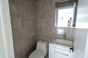 112 Bayshore Dr, Cape Coral, FL 33904 - Photo 10