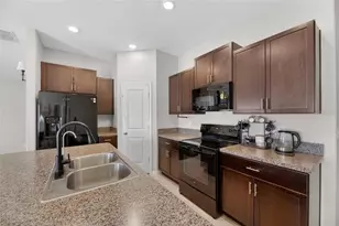 11216 Kelly Green Ave, Wimauma, FL 33598 - Photo 10