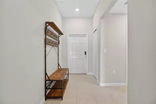 11216 Kelly Green Ave, Wimauma, FL 33598 - Photo 2