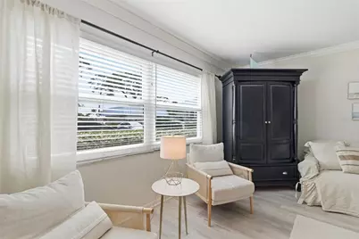 5800 Hollywood Boulevard #214, Sarasota, FL 34231 - Photo 4