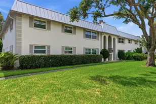 5800 Hollywood Blvd, Sarasota, FL 34231 - Photo 1