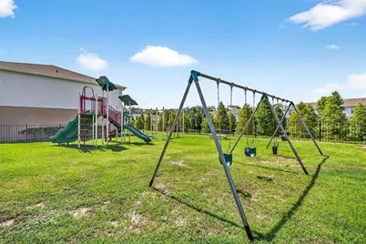 4656 Ashburn Square Drive, Tampa, FL 33610 - Photo 2
