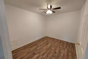 557 Windermere Dr, Lehigh Acres, FL 33972 - Photo 10