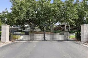 1012 Morfield Ln, Brandon, FL 33511 - Photo 2