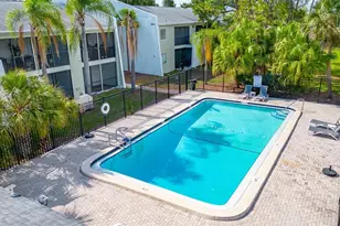 13300 Walsingham Rd, Largo, FL 33774 - Photo 4