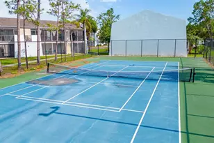 13300 Walsingham Rd, Largo, FL 33774 - Photo 6