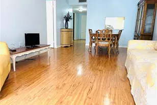 8651 10th St N, Saint Petersburg, FL 33702 - Photo 8