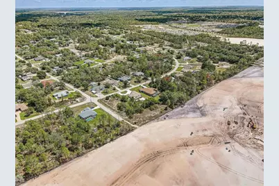 7314 Madrid Road, Weeki Wachee, FL 34613 - Photo 46