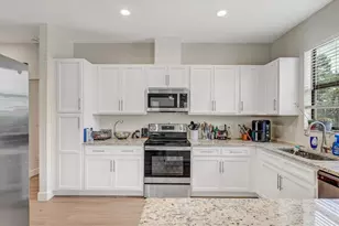 7314 Madrid Rd, Weeki Wachee, FL 34613 - Photo 14