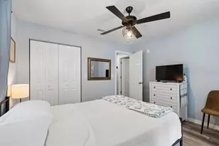 1812 Poinsettia Ave, Tarpon Springs, FL 34689 - Photo 38