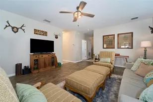 2802 Winglewood Cir, Lutz, FL 33558 - Photo 10
