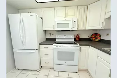 2465 Northside Drive #604, Clearwater, FL 33761 - Photo 8
