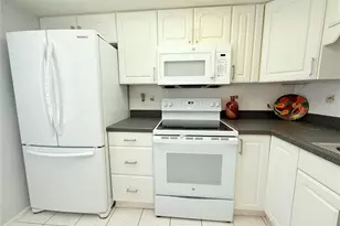 2465 Northside Dr, Clearwater, FL 33761 - Photo 8