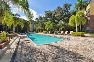 2411 W Horatio St, Tampa, FL 33609 - Photo 2