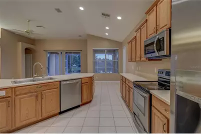 10215 Evergreen Hill Drive, Tampa, FL 33647 - Photo 12