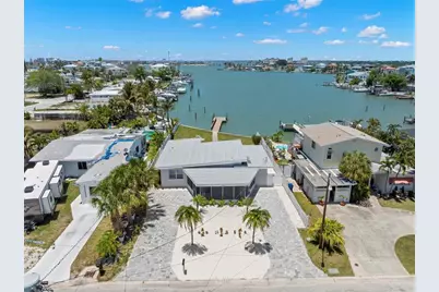 708 Sunset Cove, Madeira Beach, FL 33708 - Photo 2
