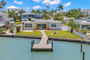 708 Sunset Cove, Madeira Beach, FL 33708 - Photo 2