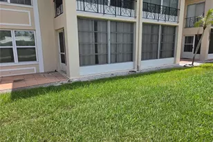10351 Regal Dr, Largo, FL 33774 - Photo 20