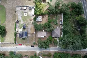 2831 N Valrico Rd, Seffner, FL 33584 - Photo 18
