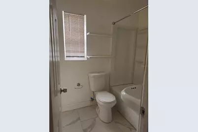 2472 17th Avenue S, Saint Petersburg, FL 33712 - Photo 8