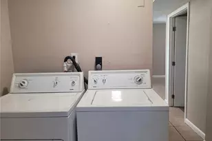 10385 111th Pl, Largo, FL 33773 - Photo 18