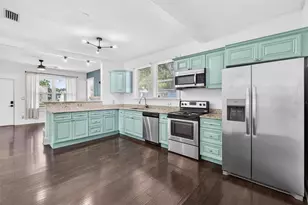 4556 Yarmouth Ave S, Saint Petersburg, FL 33711 - Photo 8