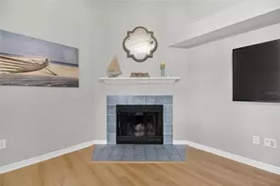 2078 Shadow Pine Dr, Brandon, FL 33511 - Photo 10