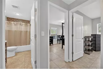 2078 Shadow Pine Drive, Brandon, FL 33511 - Photo 32