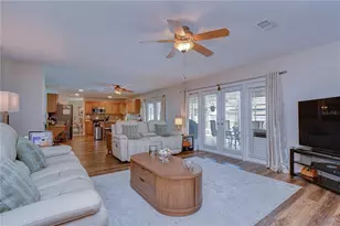 1227 Rainbrook Cir, Valrico, FL 33596 - Photo 16