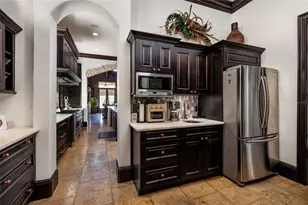 200 Brightwaters Blvd NE, Saint Petersburg, FL 33704 - Photo 18