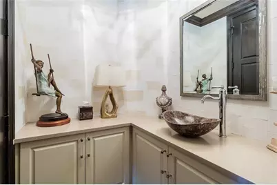 200 Brightwaters Boulevard NE, Saint Petersburg, FL 33704 - Photo 22