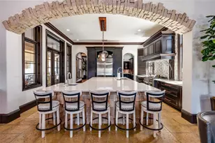 200 Brightwaters Blvd NE, Saint Petersburg, FL 33704 - Photo 12