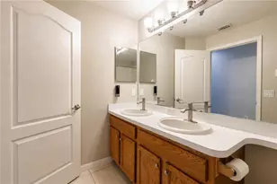 210 Smokey Hill Ave, Ruskin, FL 33570 - Photo 18