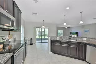 1922 Citrus Lake Ct, Ruskin, FL 33570 - Photo 6