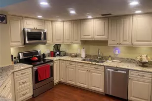 7100 Sunshine Skyway Ln S, Saint Petersburg, FL 33711 - Photo 10