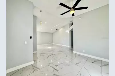 11504 Wellman Drive, Riverview, FL 33578 - Photo 6