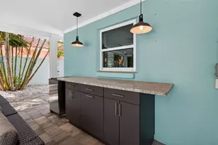 1260 81st St S, Saint Petersburg, FL 33707 - Photo 46