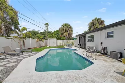 7812 Rideout Road, Tampa, FL 33619 - Photo 2