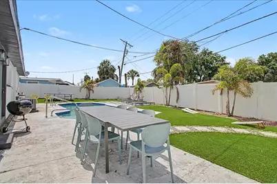 7812 Rideout Road, Tampa, FL 33619 - Photo 12