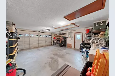 13094 Huntington Woods Avenue, Spring Hill, FL 34609 - Photo 32
