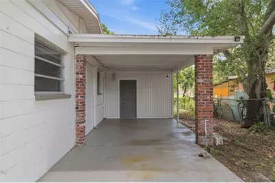 7815 Pine Hill Drive, Tampa, FL 33617 - Photo 18