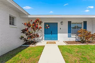 4810 Arrowwood Dr, Tampa, FL 33615 - Photo 2