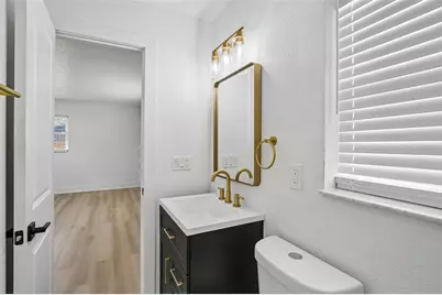 1782 Maryland Avenue NE, Saint Petersburg, FL 33703 - Photo 18