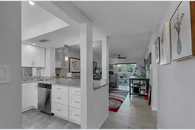 7321 Central Avenue #307, Saint Petersburg, FL 33710 - Photo 6