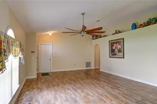 30316 Double Dr, Wesley Chapel, FL 33545 - Photo 16