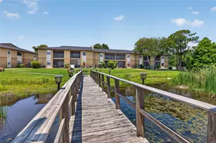 10125 Sailwinds Blvd N, Largo, FL 33773 - Photo 4
