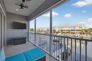 6080 Moorings Dr S, Saint Petersburg, FL 33712 - Photo 12