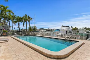 360 Pinellas Bayway S, Saint Petersburg, FL 33715 - Photo 12