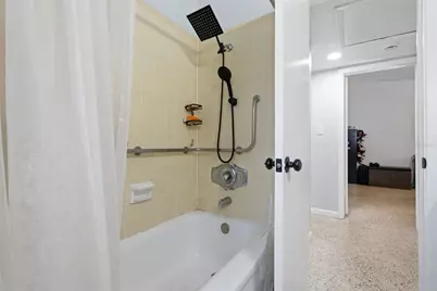 5126 104th Street N, Saint Petersburg, FL 33708 - Photo 18